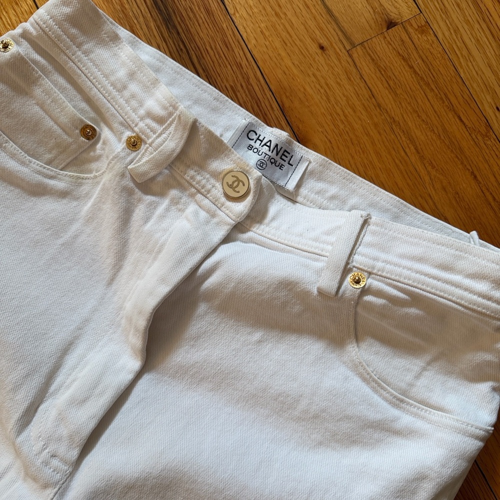 CHANEL Vintage Women’s White Denim Skinny Jeans